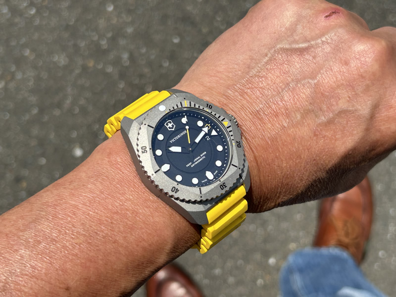 ち。様 VICTORINOX ビクトリノックス 腕時計 DIVE PRO ダイブプロ