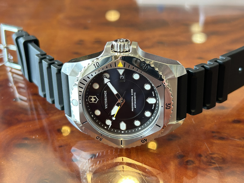 楽天市場】ビクトリノックス VICTORINOX 公式 DIVE PRO