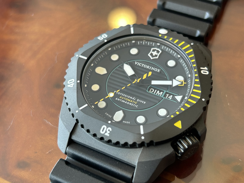 Victorinox ダイバーズウォッチ ブラック　ビクトリノックス　腕時計 VICTORINOX オリジナルポーチプレゼント ビクトリノックス 時計