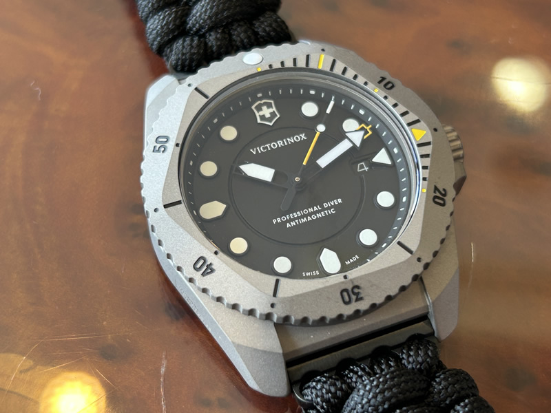 ダイバー腕時計(クォーツ) VICTORINOX ビクトリノックス 腕時計 DIVE PRO ダイブプロ