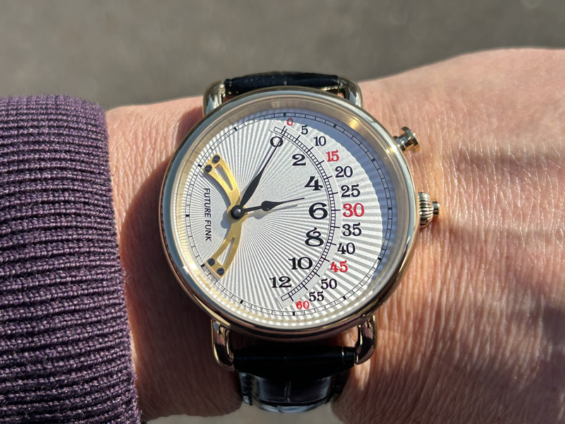 新品 FUTURE FUNK フューチャーファンク レトログラード ローラーデジタルウォッチ「FUTURE FUNK(フューチャーファンク)」から