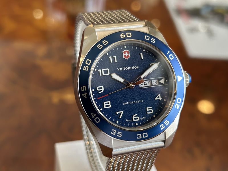 ビクトリノックス スイスアーミー   VICTORINOX    腕時計 ビクトリノックススイスアーミー/VICTORINOX SWISS ARMY/腕時計