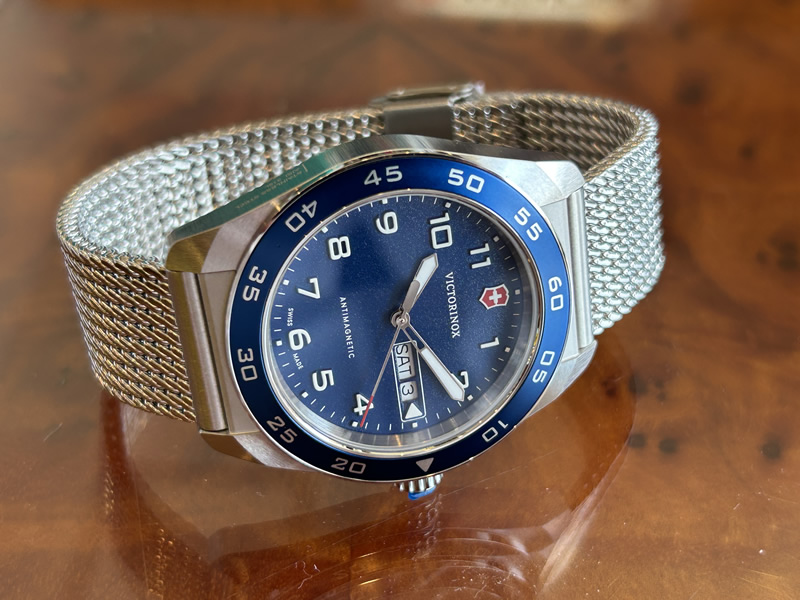 VICTORINOX ビクトリノックス 腕時計 スイスアーミー クオーツ