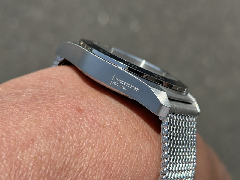 VICTORINOX ビクトリノックス 腕時計 スイスアーミー クオーツ