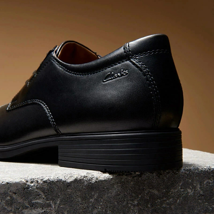 Clarks（クラークス） ビジネス シューズ TILDEN CAP ティルデン