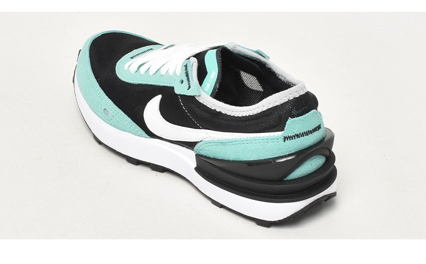 NIKE（ナイキ） スニーカー レディース キッズ ジュニア 子供 ワッフル