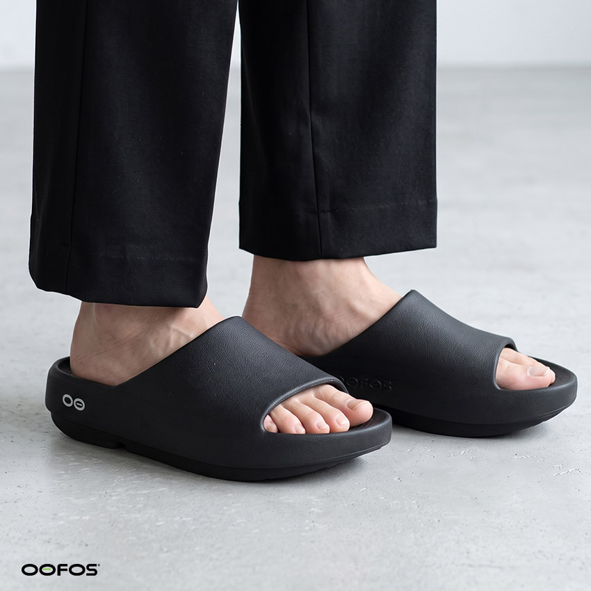 OOFOS OOriginal リカバリーサンダル ブラック W8 厚底 OOFOS（ウーフォス） リカバリーサンダル メンズ レディース Ooahh ＋