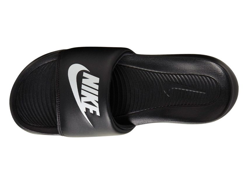 NIKE ビクトリーワン ベナッシ スライド ボルト ブラック 黒タグ 新品 ビクトリー ワン スライド ブラック×ボルト | ゲキサカFCストア
