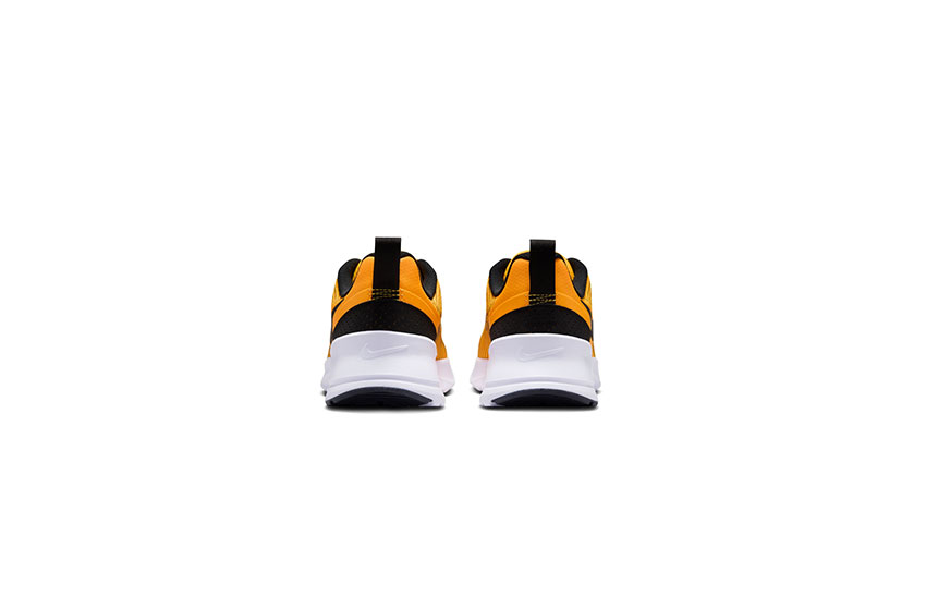 NIKE（ナイキ） スニーカー メンズ エア マックス ニュアクシス NIKE