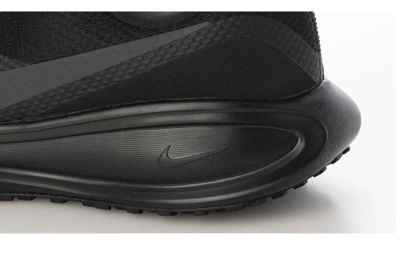 NIKE（ナイキ） ランニングシューズ メンズ レボリューション 8 NIKE