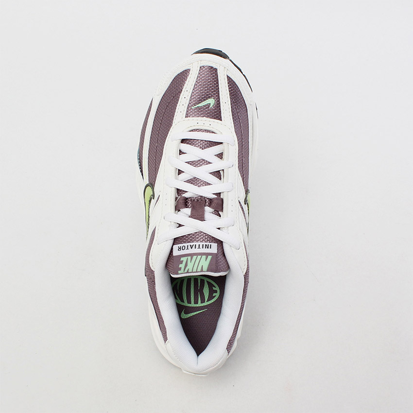 SNEAKERS  スニーカー　本　nike Sneakers スニーカー | magnif