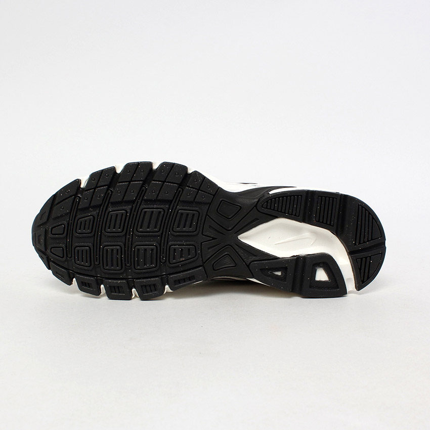 NIKE（ナイキ） スニーカー レディース NIKE IB8917-204 グレー