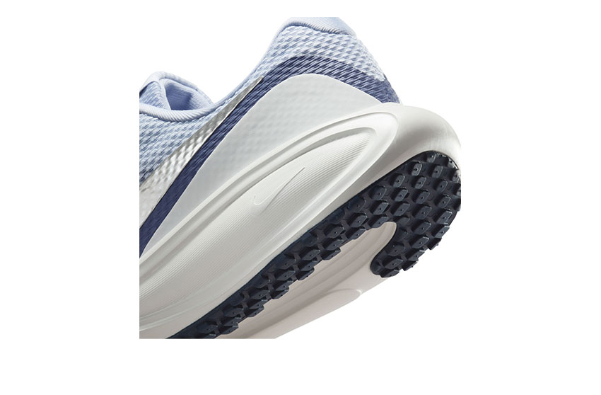 NIKE（ナイキ） ランニングシューズ レディース レボリューション 8