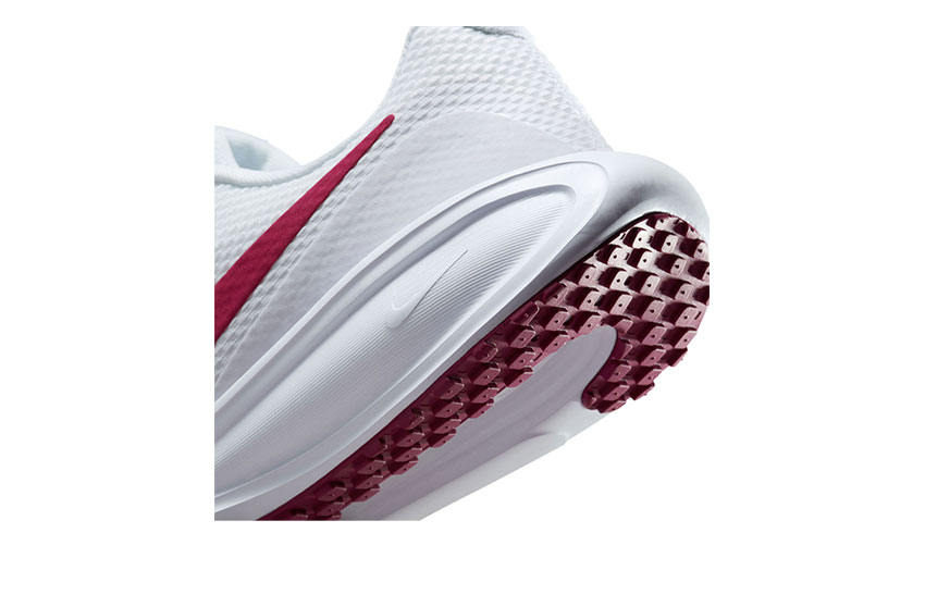 NIKE（ナイキ） ランニングシューズ レディース レボリューション 8
