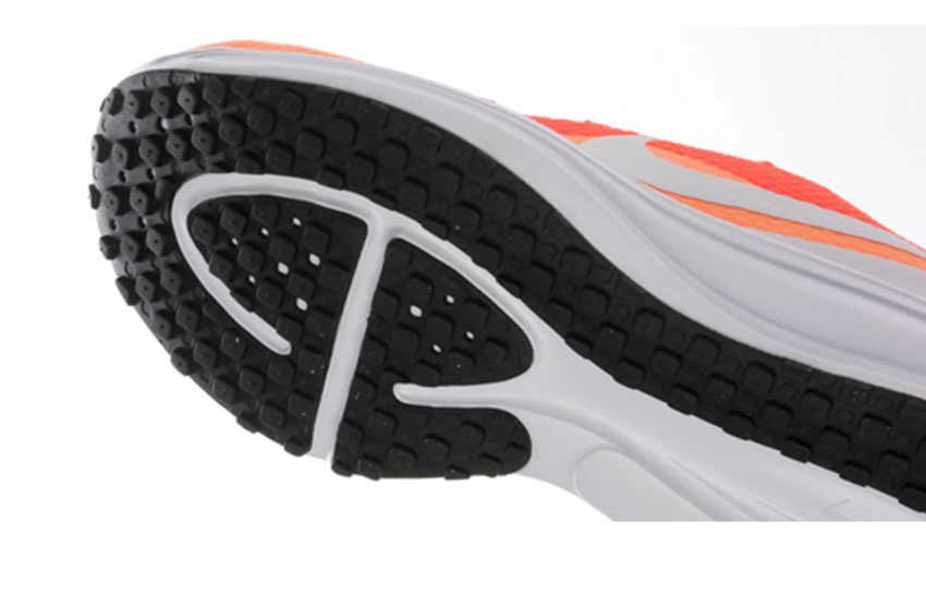 NIKE（ナイキ） ランニングシューズ レディース NIKE HJ8485 レッド 赤