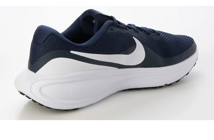 NIKE（ナイキ） ランニングシューズ メンズ レボリューション 8 NIKE