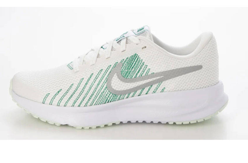 NIKE（ナイキ） ランニングシューズ レディース NIKE HM9593 ホワイト