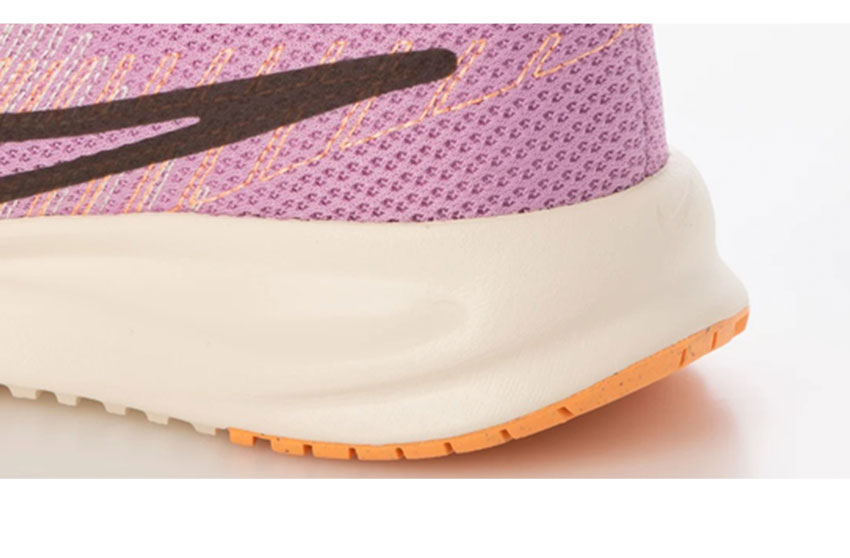 NIKE ナイキ　ランニング　ディビジョン　ピンク ウィメンズ　レペル　タグ付き NIKE（ナイキ） ランニングシューズ レディース ウィメンズ ラン DEFY