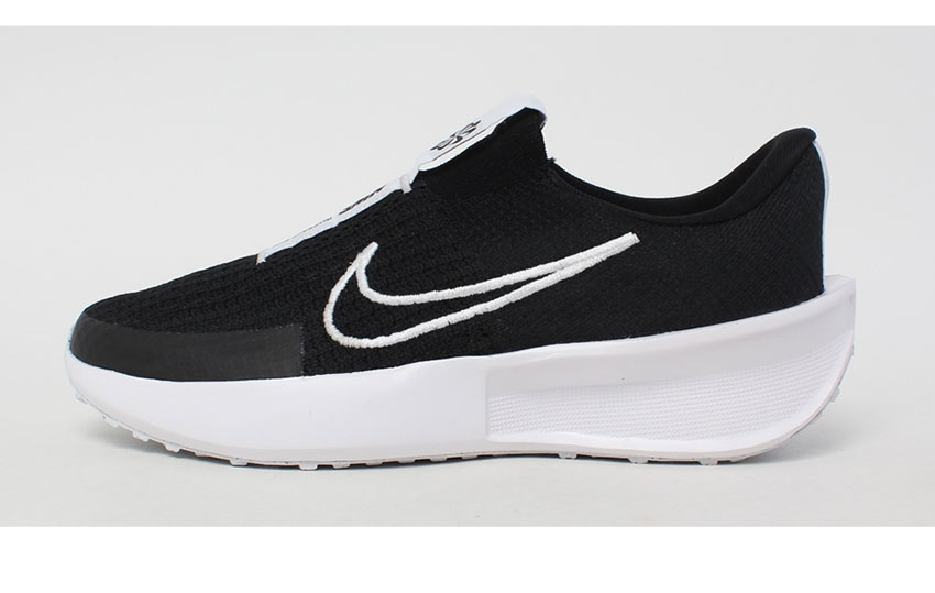 NIKE（ナイキ） ランニングシューズ メンズ NIKE FV5590 ブラック 黒