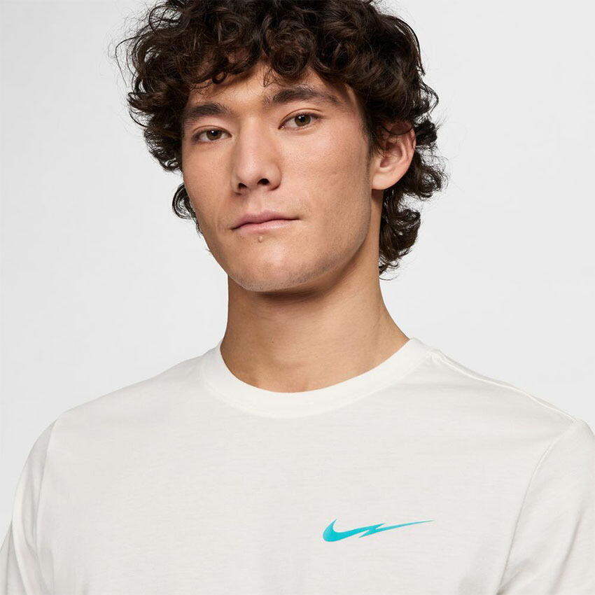 NIKE 半袖　トレーナー生地　ワンピース、 ドライフット　フォーキングウェア NIKE 半袖 トレーナー生地 ワンピース、 ドライフット フォー