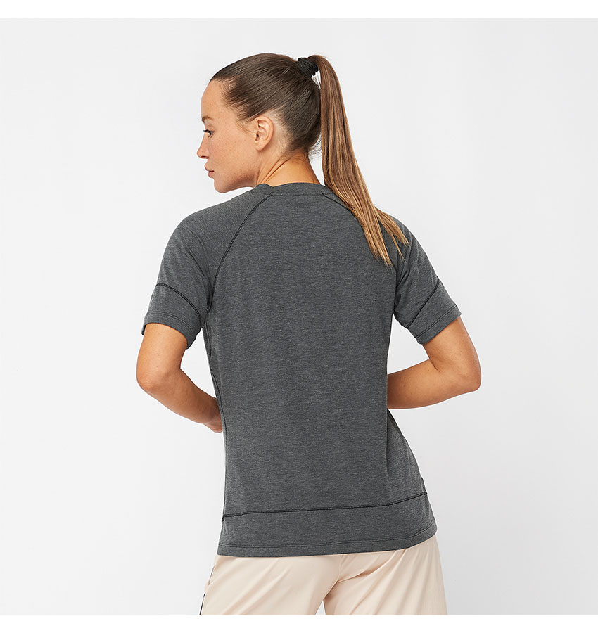 サロモン 半袖Tシャツ レディース ランライフ Tシャツ SALOMON LC2026300 黒 クルーネック 半袖 スポーティ SALOMON サロモン 半袖Tシャツ レディース ランライフ Tシャツ