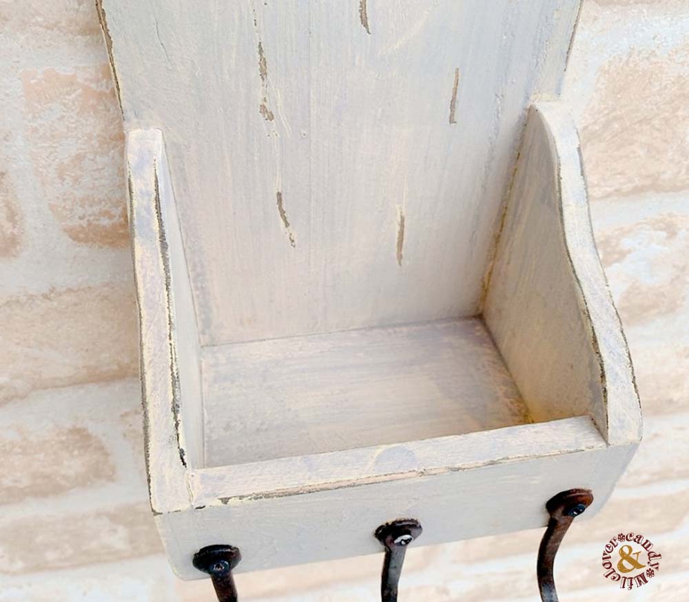 アンティーク調 フック付き レターラック / 壁壁掛けレターラック