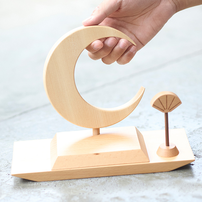 WOOD DECORATION 将(初節句 男の子 兜 コンパクト 兜飾り 木製 端午の