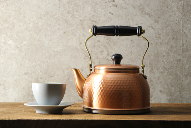新光堂 純銅IH対応 鎚目ケトル 1.5L IH-3519(ケトル やかん 1.5