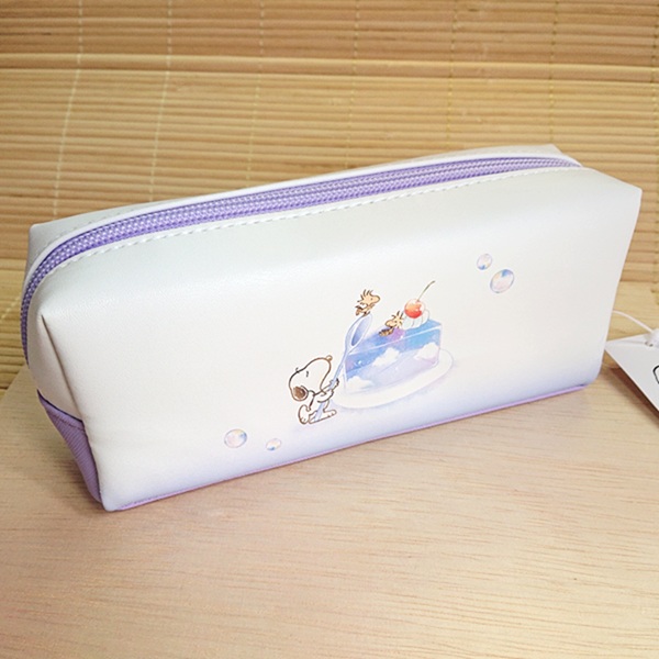 SNOOPY 小窓付き BOX型ペンケース（そらいろスヌーピー）305572