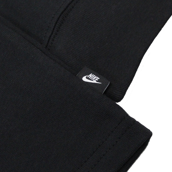 Nike ブラック ロングスリーブTシャツ NIKE（ナイキ） Premium Essentials Men's Long-Sleeve Pocket T-Shirt