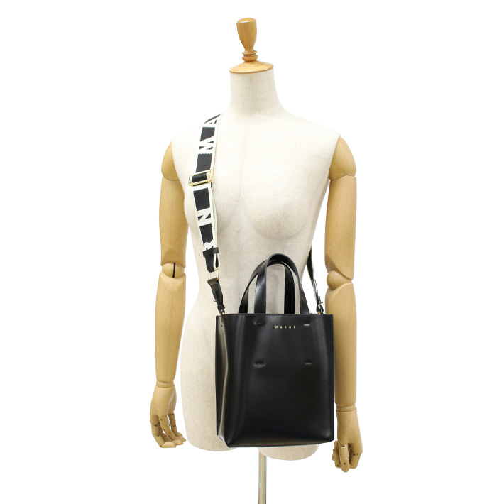 MARNI マルニ MUSEO MINI ミュゼオ ミニ SHMP0039U1 LV639 00N99