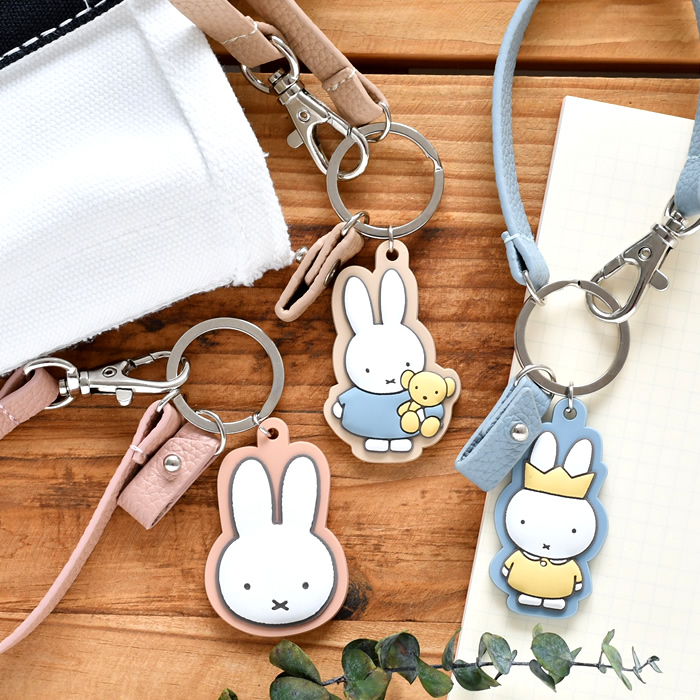 ミッフィー miffy フェイス型バッグチャーム(アイボリー) ポーチ