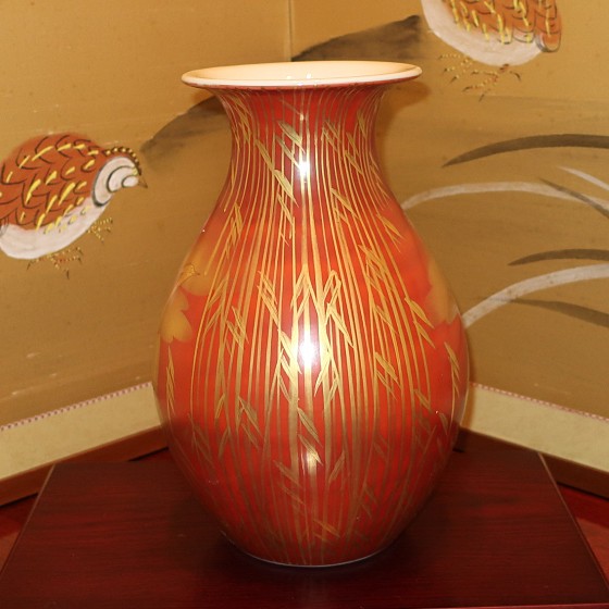 九谷焼 【人間国宝 吉田美統（錦山窯）】花瓶 陶器 九谷焼 金彩 鷺文