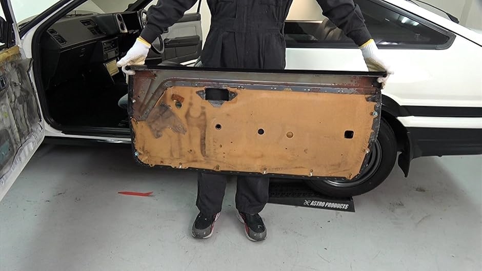 AE86の3ドアモデル用！ 純正フロアカーペットから型取りした吸音
