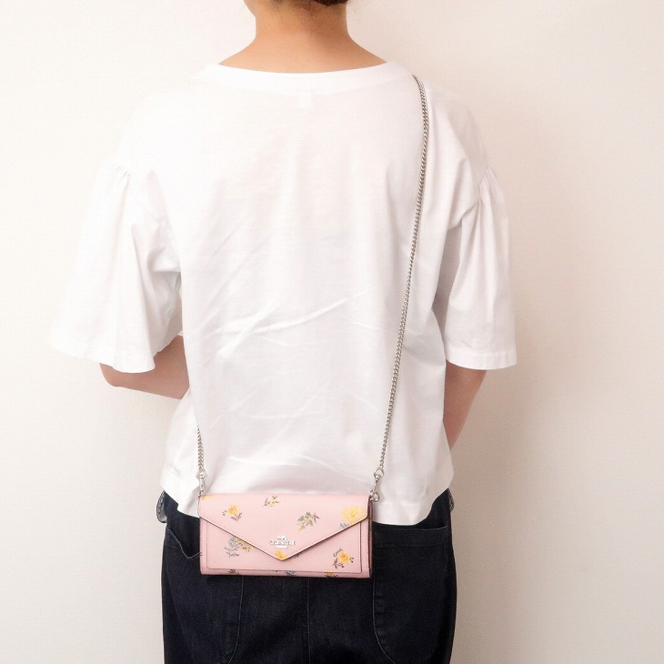 希少✨極美品✨コーチ　ボディバッグ　ウエスト　フローラル　花柄　レザー　濃紺 未使用級•希少✨コーチ ボディバッグ ウエストバッグ 花柄