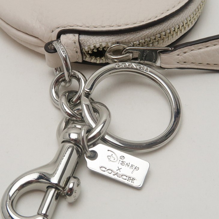 Amazon.co.jp: [コーチ] キーホルダー ディズニー ダンボ チャーム キーホブ Disney Dumbo Bag Charm Key  Chain 89990 SVCAH [並行輸入品] : ファッション