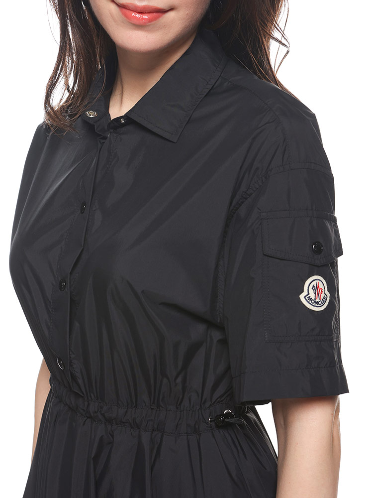 美品★モンクレール・ワッペン付 ロゴリブ ナイロンジャケット(SM相当) MONCLER (モンクレール) ナイロン ハーフボタン ワッペン付き