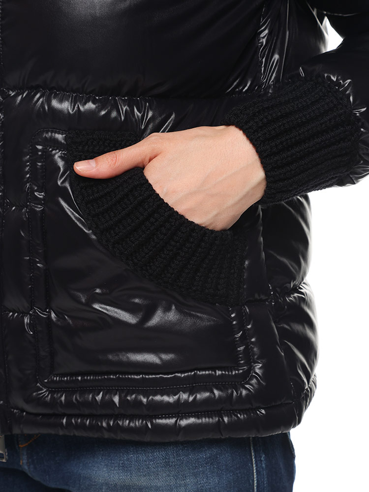 MONCLER（モンクレール） ニット部分使い スタンドカラー ショート