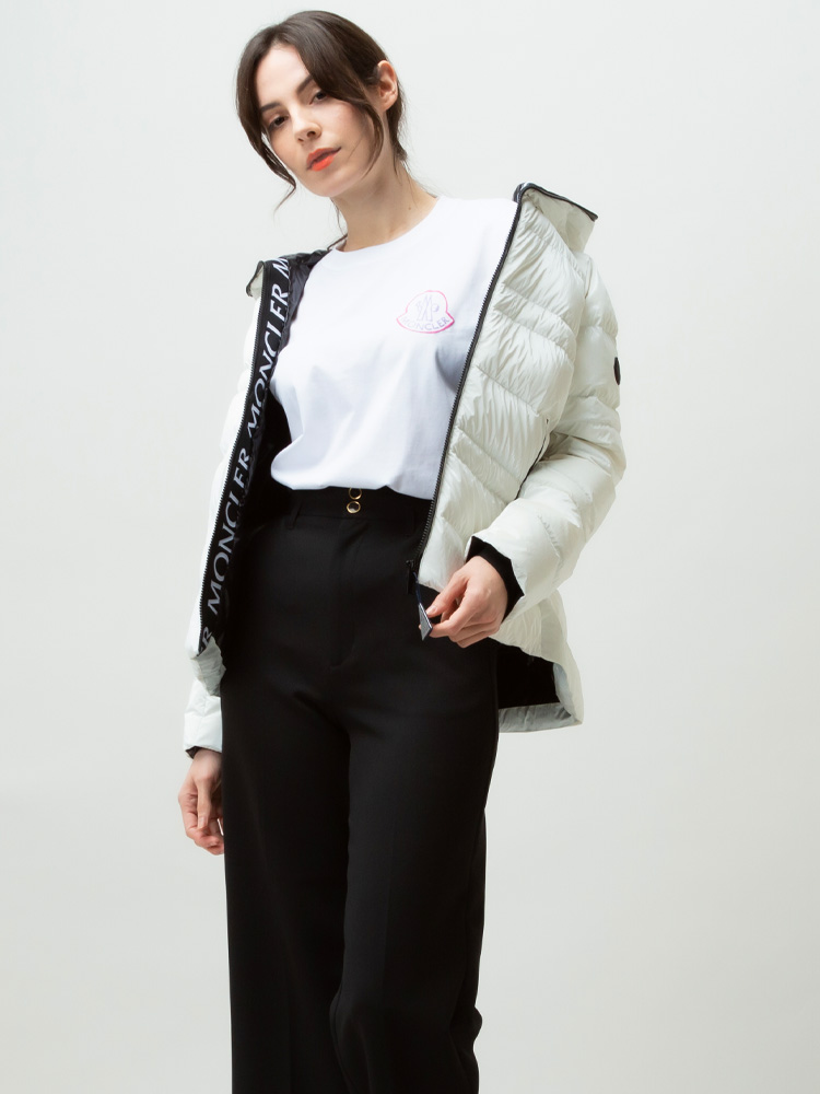 モンクレール　フレアブルゾン　白　ホワイトS位 ホワイト（白）系 MONCLER(モンクレール) ジャケット(レディース