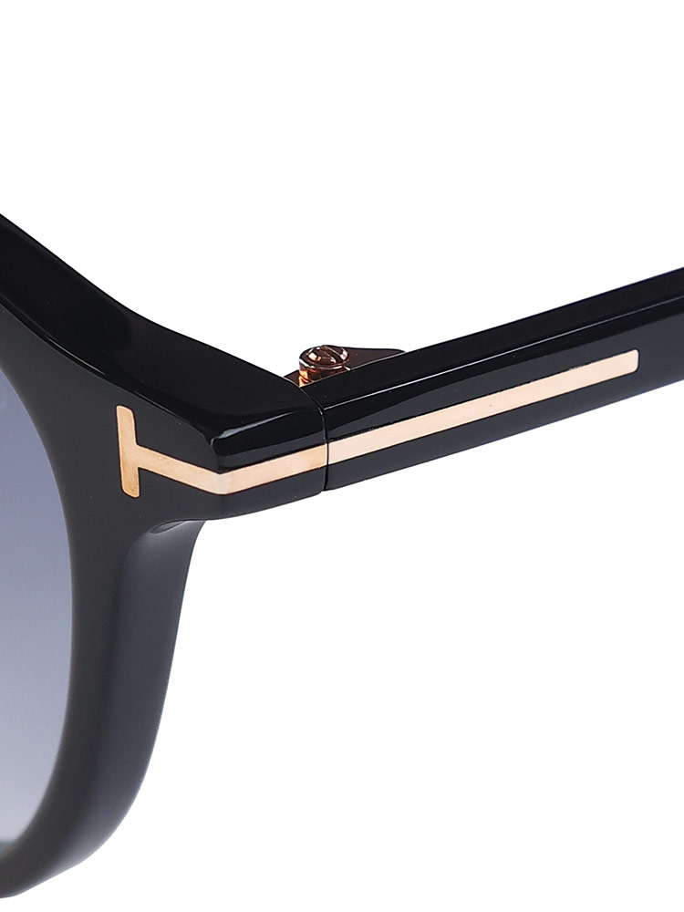 TOM FORD ブラックサングラス　メンズ セール】トムフォード TOM FORD TOM FORD サングラス FT0977ーD