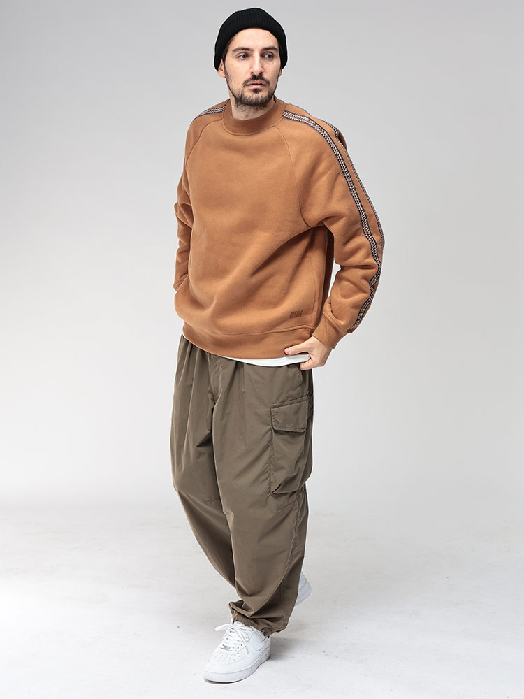 UGG（アグ） トレーナー メンズ ロゴ 裏起毛 ライン使い スウェット