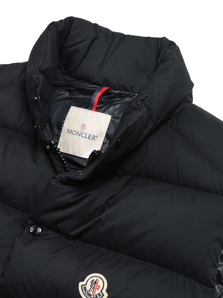 MONCLER（モンクレール） ダウン ベスト メンズ ロゴ マット