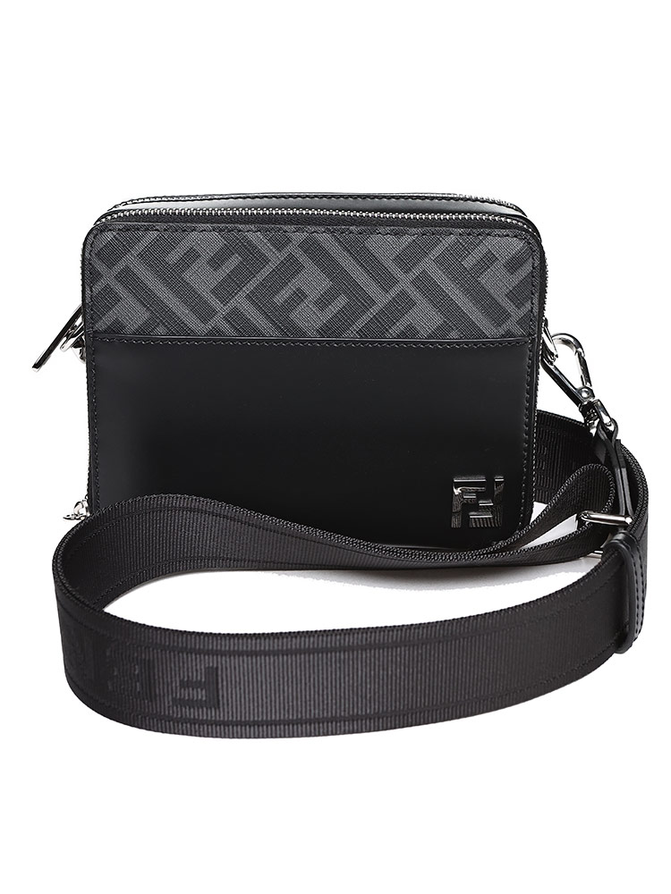 フェンディ FENDI メンズ ブランド ショルダー カメラ バッグ ブラック  
