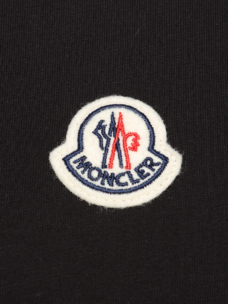 MONCLER（モンクレール） 胸ロゴワッペン 無地 クルーネック 半袖 T