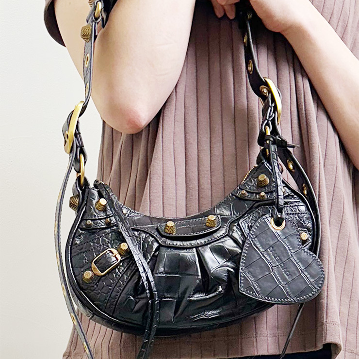 BALENCIAGA（バレンシアガ） ル カゴール ラムスキン ショルダーバッグ