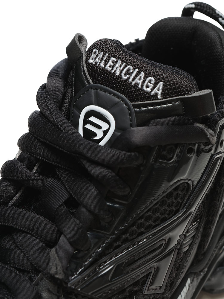 バレンシアガ レースランナー レディース37スニーカー 靴 BALENCIAGA（バレンシアガ） スニーカー レディース ロゴ 厚底 レース