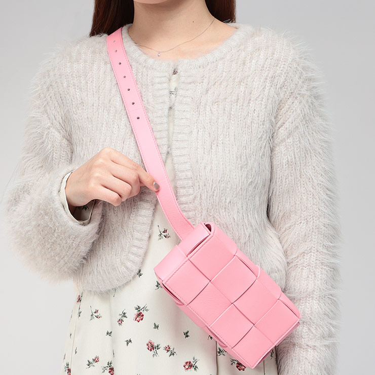 BOTTEGA VENETA（ボッテガ・ヴェネタ） バッグ レディース イントレ