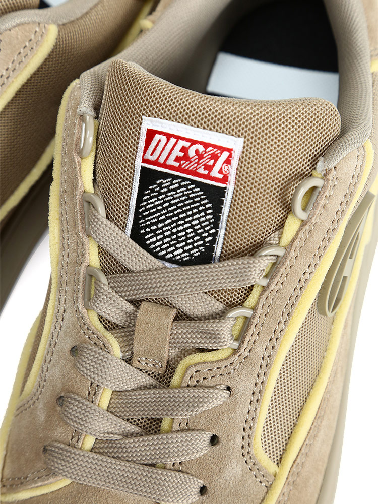 美品✨DIESELディーゼル メンズスニーカー ホワイト グリーン 28cm DIESEL ディーゼル スニーカー メンズ 靴 レザー ホワイト 28cm