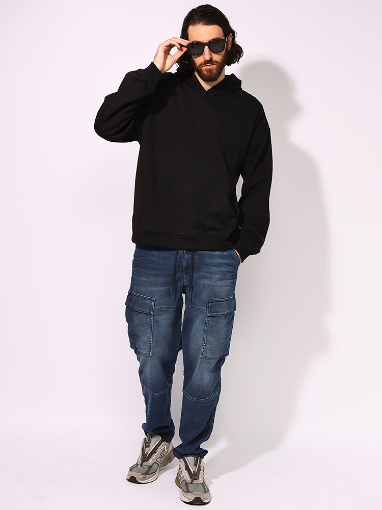 DIESEL（ディーゼル） ブリーチオーバルD バックプリント プルオーバー