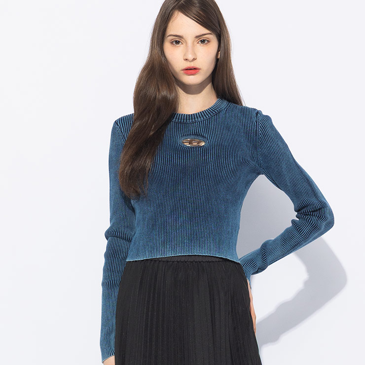 DIESEL グレン期美品オーバルDロゴ付きセーター DIESEL グレン期美品オーバルDロゴ付きセーター DIESEL グレン期美品